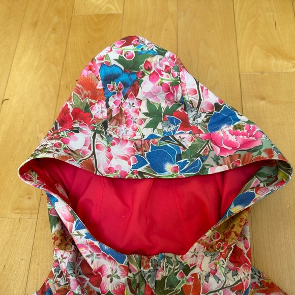 NWOT Lululemon Sea Wheeze Marathon 'Pack It Up' Jacket in Size 4 with Carry Bag - Picture 11 of 14